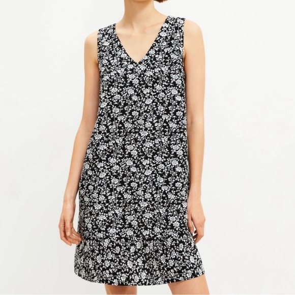 LOFT Dresses & Skirts - NWOT LOFT Linen Blend Black & White Floral Double V Flounce Dress Shift Dress